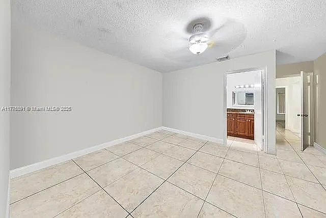 8381 SW 148th Ave — Photo 5