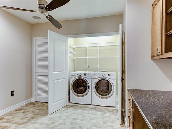 2nd image of 500 Throckmorton St APT 1302