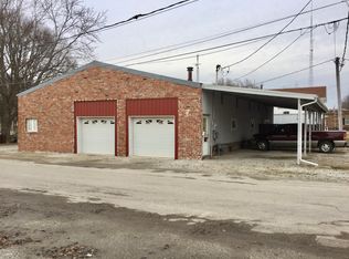118 N Water St, Arcola, IL 61910