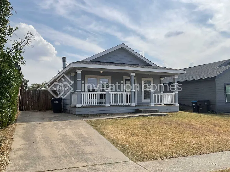 6133 River Pointe Dr