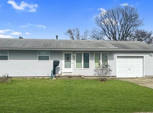 1521 Gleason Dr, Rantoul, IL 61866