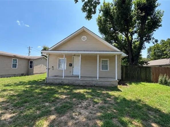 103 W 25th St, Pittsburg, KS 66762
