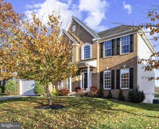 686 Spring Meadow Dr, Westminster, MD 21158