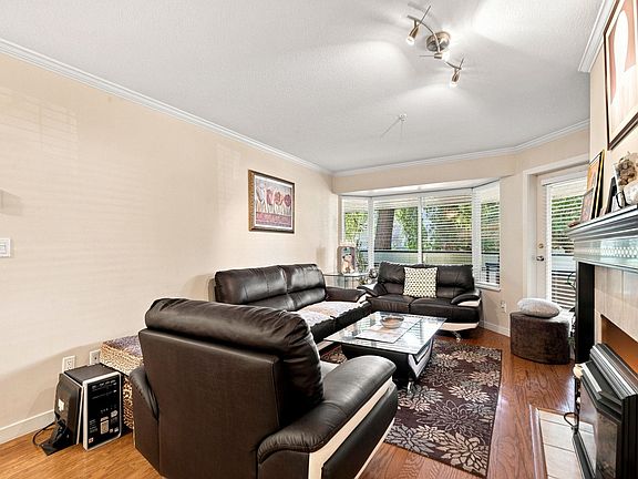 2nd image of 2958 Trethewey St #105