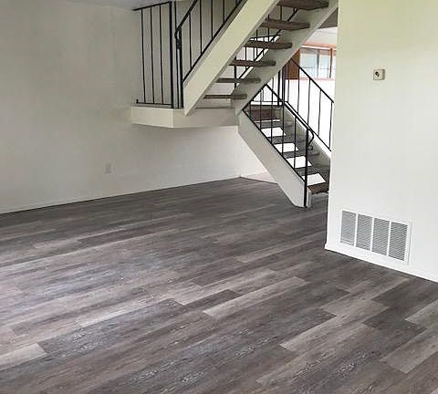 4th image of 3003 Village Pine Dr Unit B