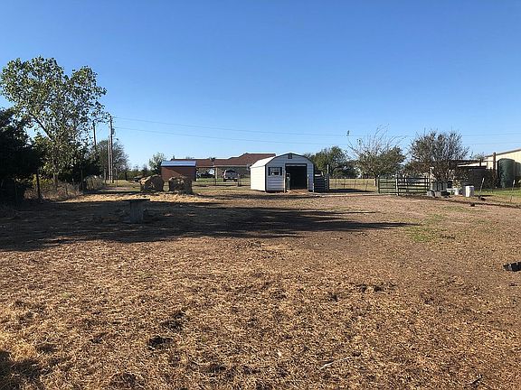 5th image of 280 Bennett Ln