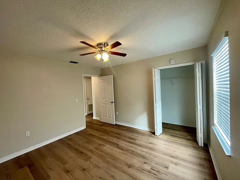 Village Park Townhomes | 2 & 3 Bedroom Apartments in Lady Lake, FL — Photo 91