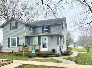 209 W Claremont St, Lanark, IL 61046