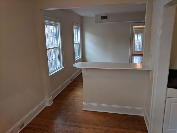 5th image of 1707 Club Rd APT 4