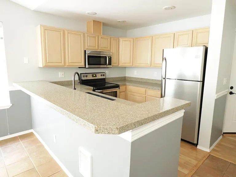 5400 Harbour Pointe Blvd #C204 — Photo 12