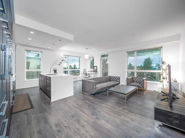 6677 Cambie St #505, Vancouver, BC V6P 0E6