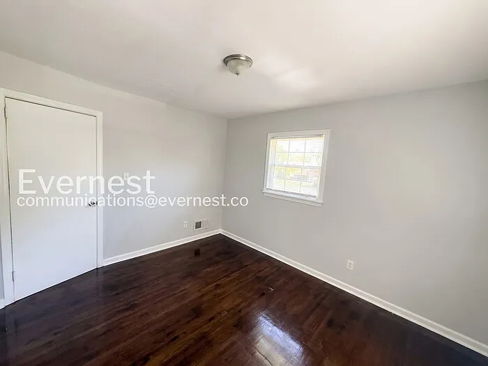 605 71st St S — Photo 10