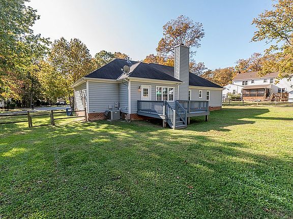 4th image of 9902 Saybrook Ct