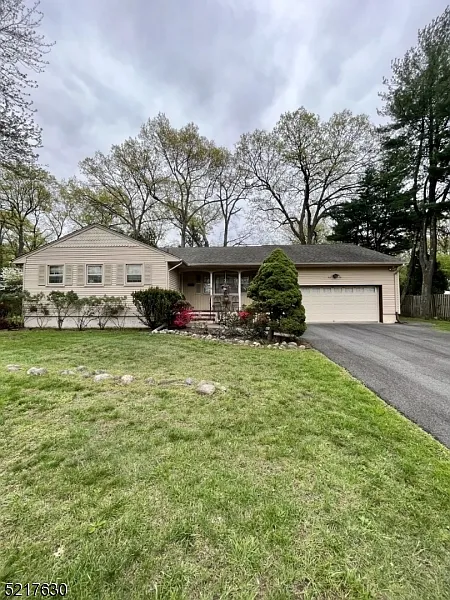 42 Laguna Dr photo 1