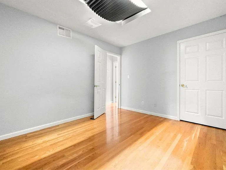 2 Hops Commons Ct — Photo 21