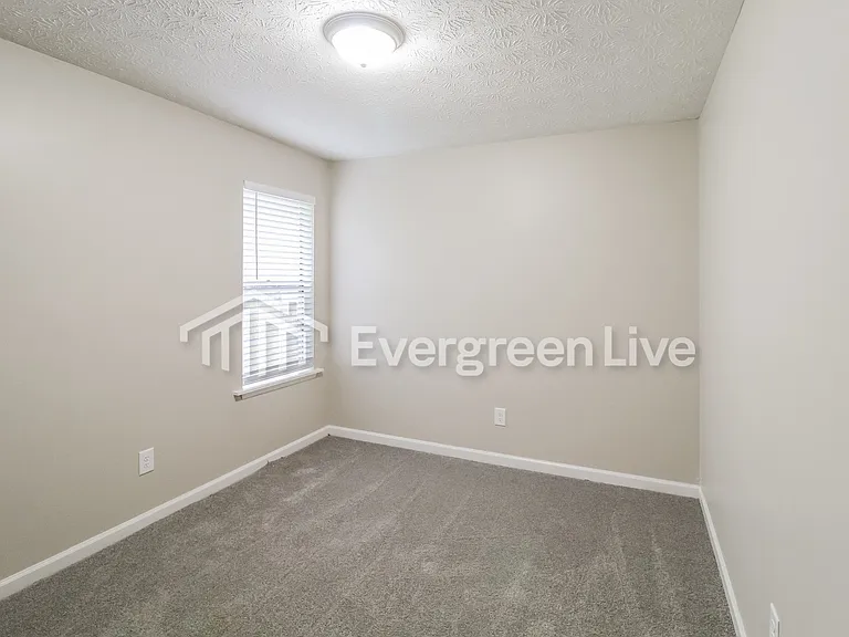 2613 Laurel View Dr — Photo 15