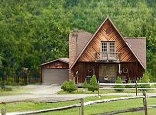 114 Jones St, Madison, WV 25130