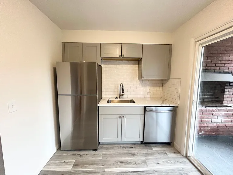 12-14 Arbor Hill Dr — Photo 4
