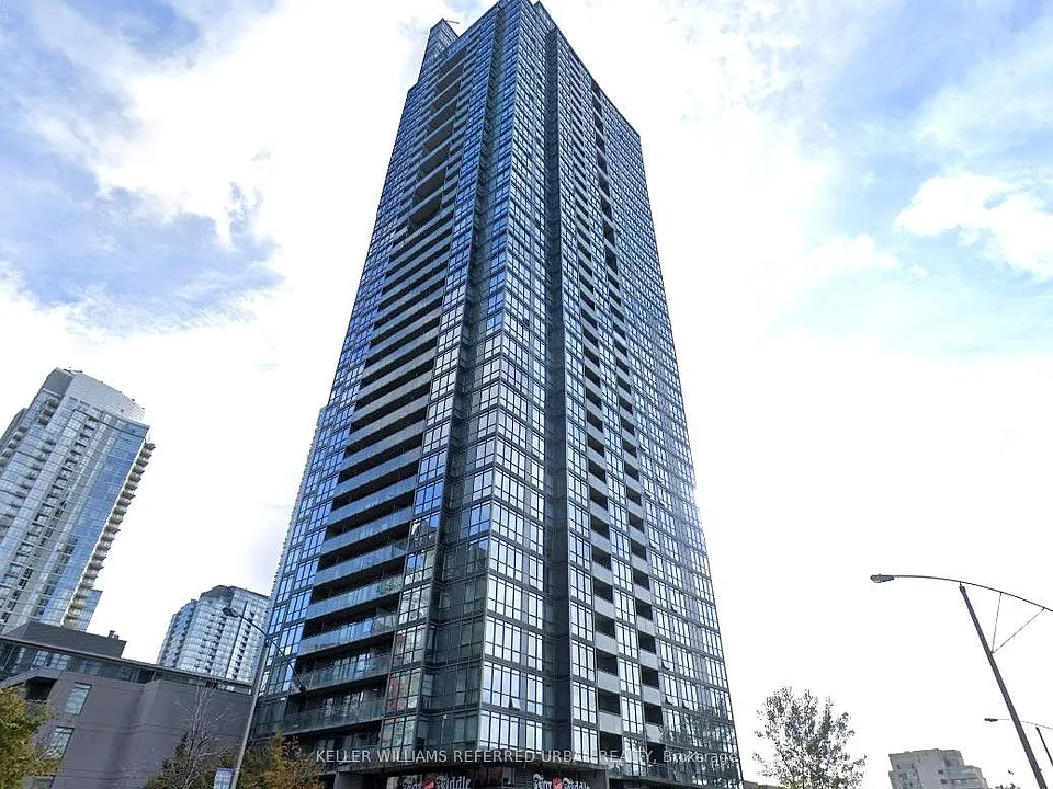 15 Fort York Blvd #2906