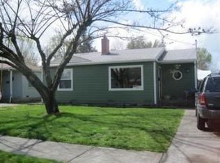 1012 S Peach St, Medford, OR