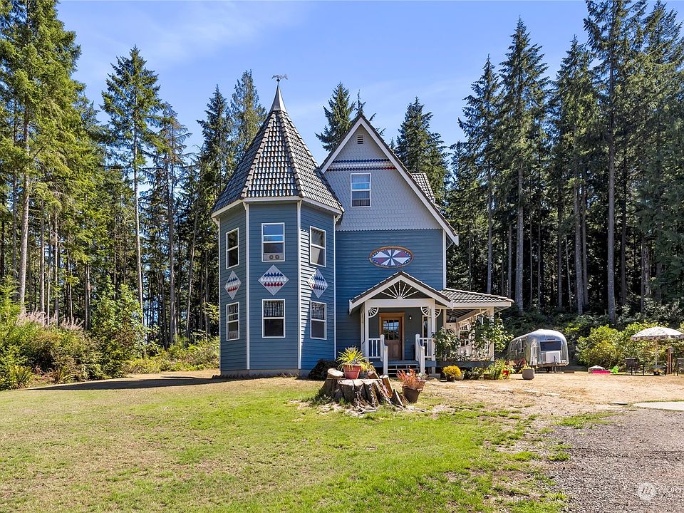 Your new Victorian castle!>