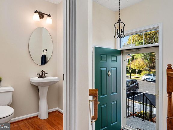 5th image of 8523 Pine Meadows Dr