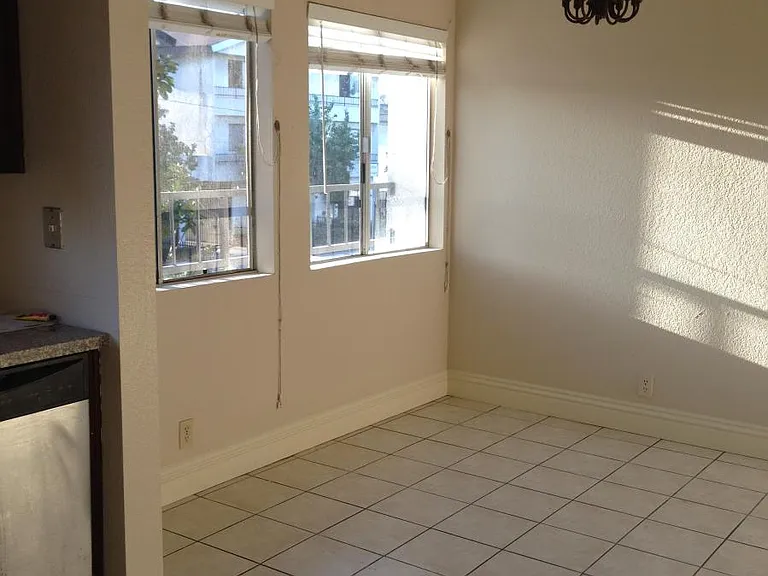 12622 Kornblum Ave #1 — Photo 6