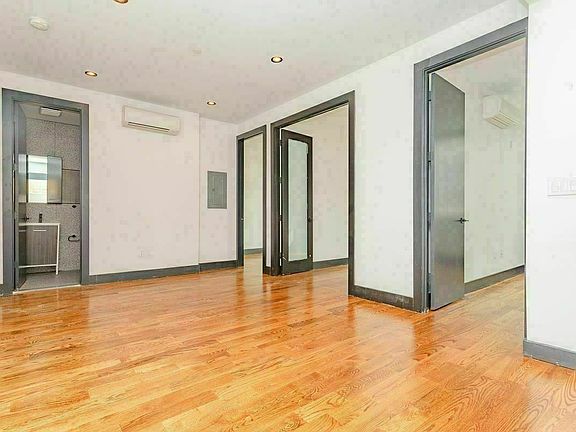 4th image of 894 Willoughby Ave #1A