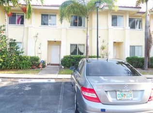 120 Hidden Court Rd, Hollywood, FL 33023