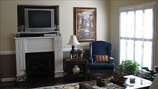 5th image of 347 Cliffrose Ct