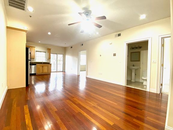 5th image of 661 Bennington St #2