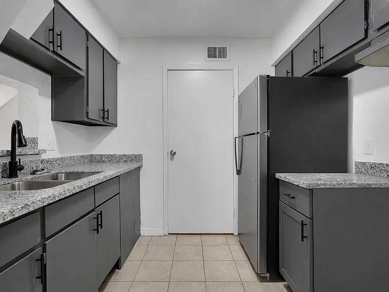 12610 Ashford Meadow Dr #B — Photo 1