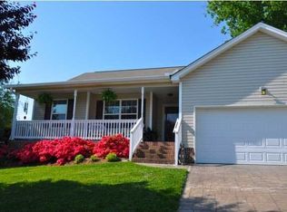 1896 Coffeetree Ln, Soddy Daisy, TN 37379