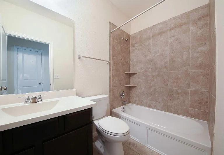 14002 Madrigal Ln — Photo 22