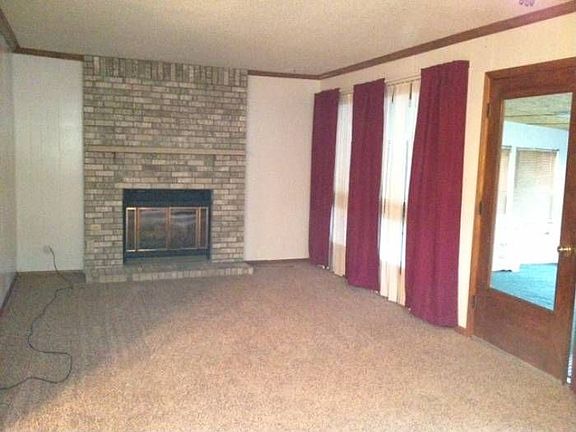 fireplace= cozy living rm