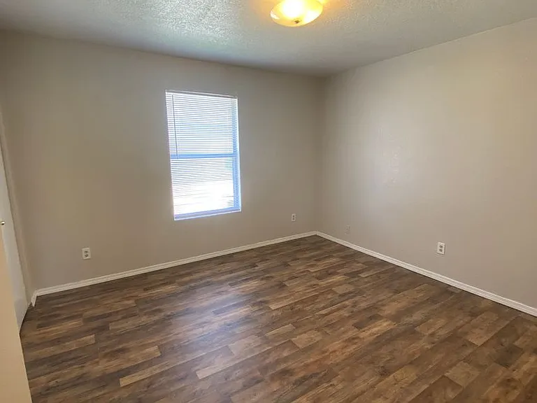 Echols 1500 - Sedona Apartments — Photo 46