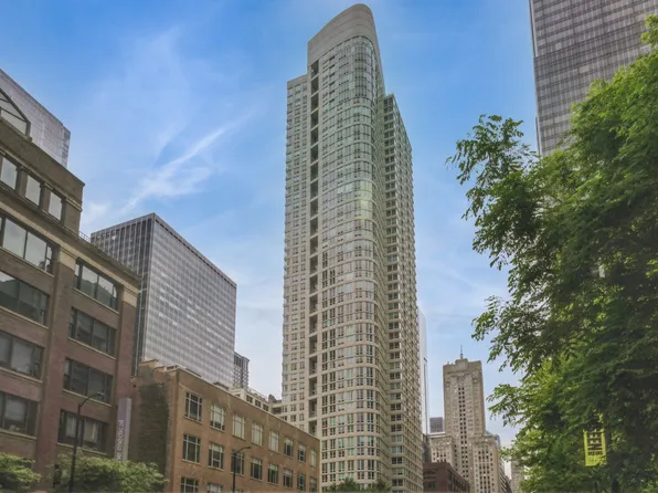 345 N La Salle Dr APT 4603, Chicago, IL 60654