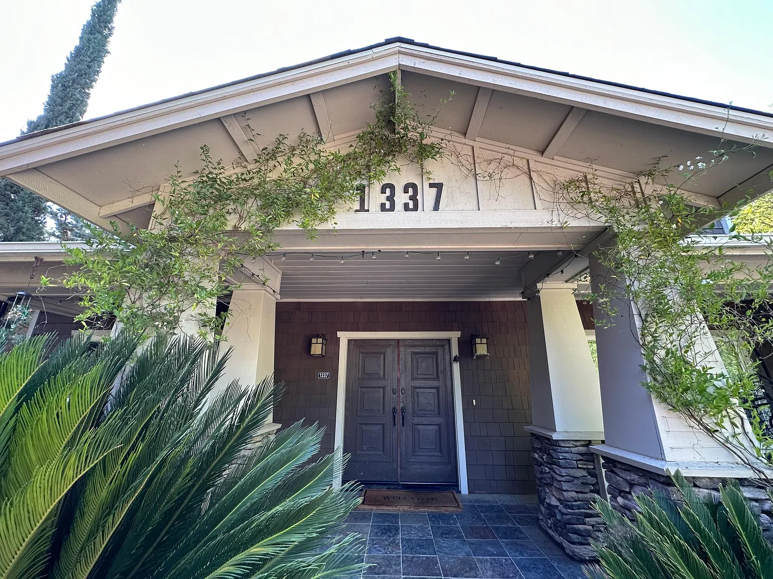 3 bed, 2140 sqft, $3,600 — Photo 2