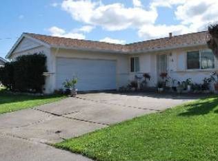 15 Betty Ct, Petaluma, CA