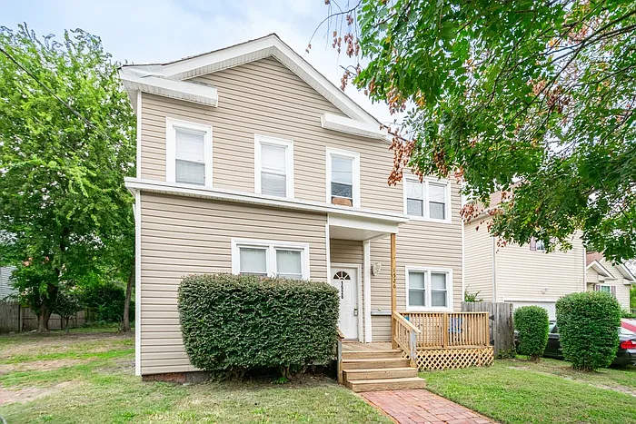 Building Photo - 1526 W 40th St #2A