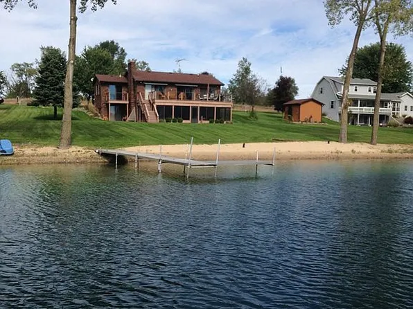 16895 Tomahawk Trl, White Pigeon, MI 49099