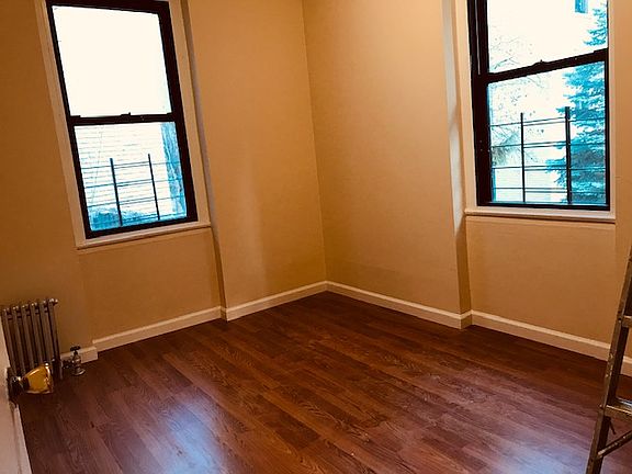 4th image of 21-37 33rd St APT 2A