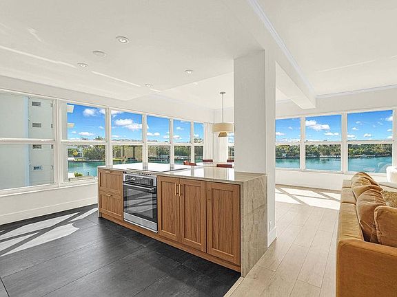 5th image of 9100 W Bay Harbor Drive #3AE