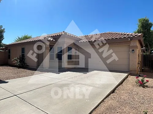 1531 S Danielson Way Photo 1