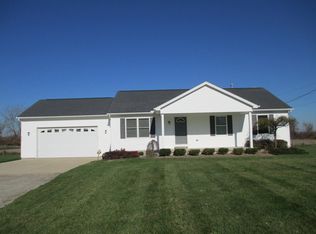 8375 Hollow Corners Rd, Almont, MI 48003