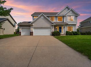 6005 NW 97th St, Johnston, IA 50131