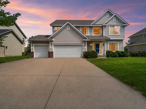 6005 NW 97th St, Johnston, IA 50131