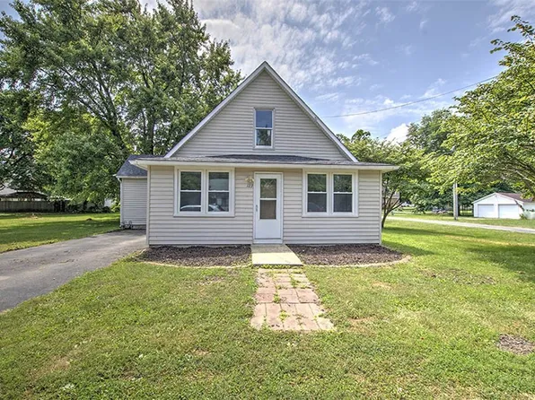 123 E Wait St, Cerro Gordo, IL 61818