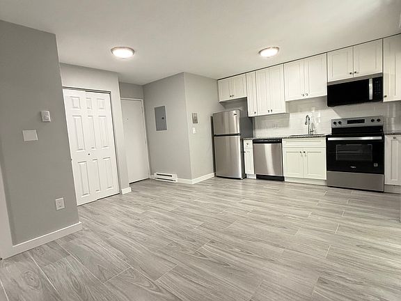 4th image of 565 Hyde Park Ave APT 2