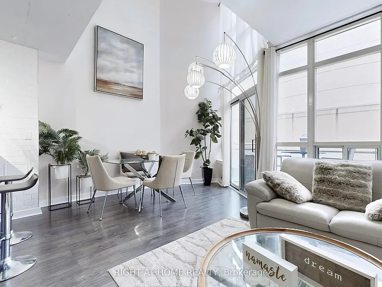 255 Richmond St E #401 — Photo 8